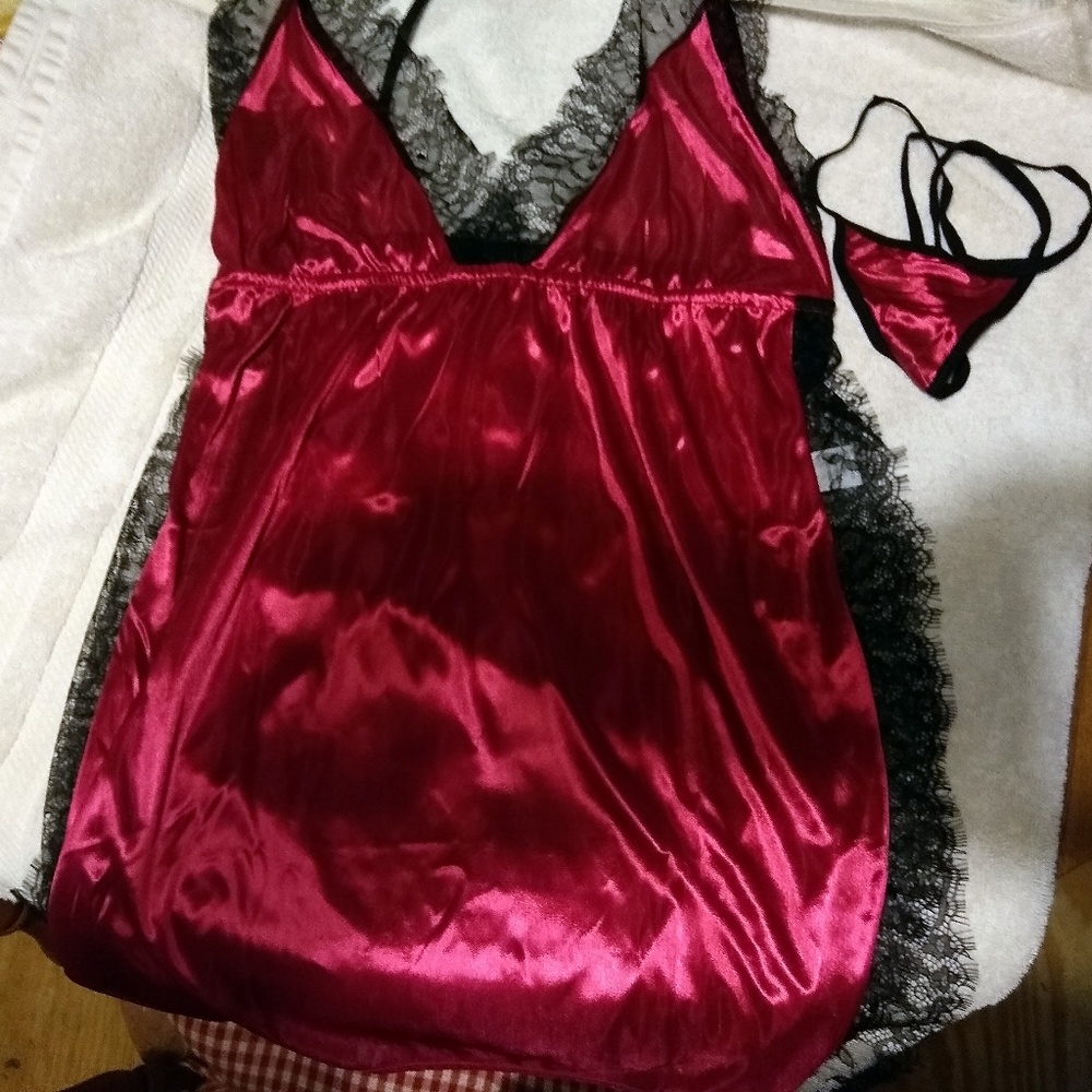 Satin and Lace lingerie and g-string NEW medium
